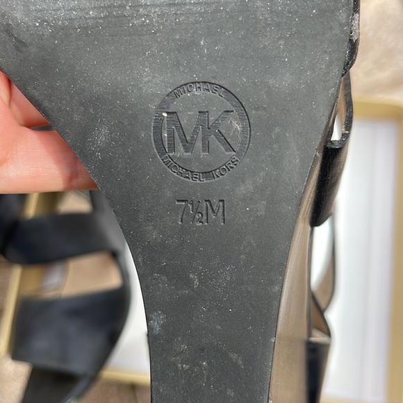 MICHAEL KORS WEDGES - Picture 7 of 10